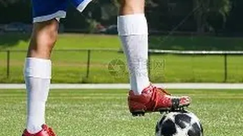 杰曼三分不中，王奕博因犯规被判罚